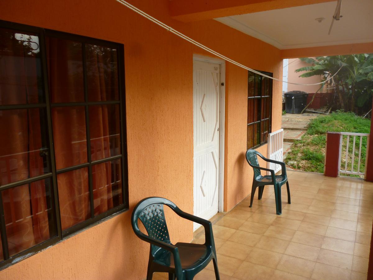 Posada Nativa Miss Casira San Andrés Eksteriør bilde